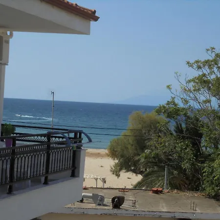 Chrissa Aparthotel 3*